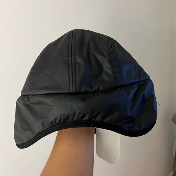 Supreme Thermal (Primaloft) Cap with Earflaps - Picture 2 of 6